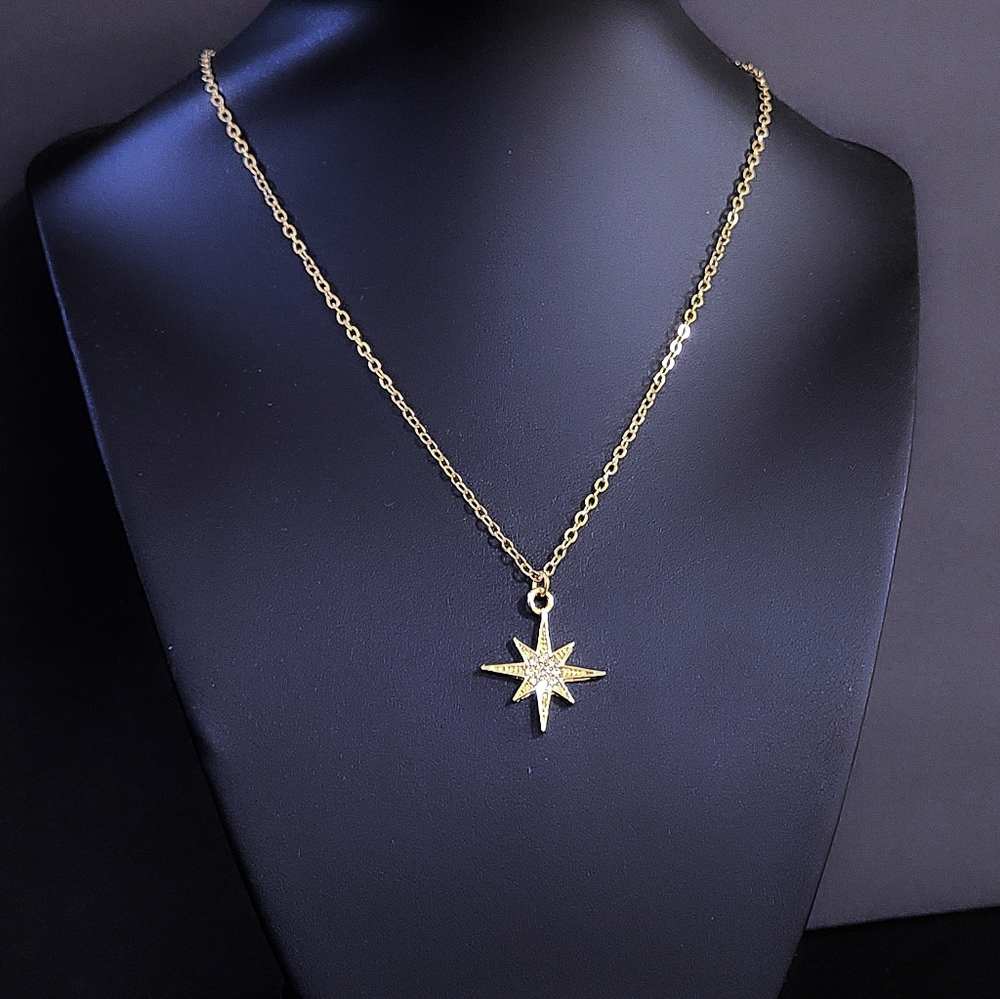 16" Gold Starburst Necklace